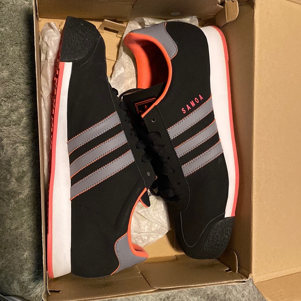 Adidas SAMOA Black & Pink Suede